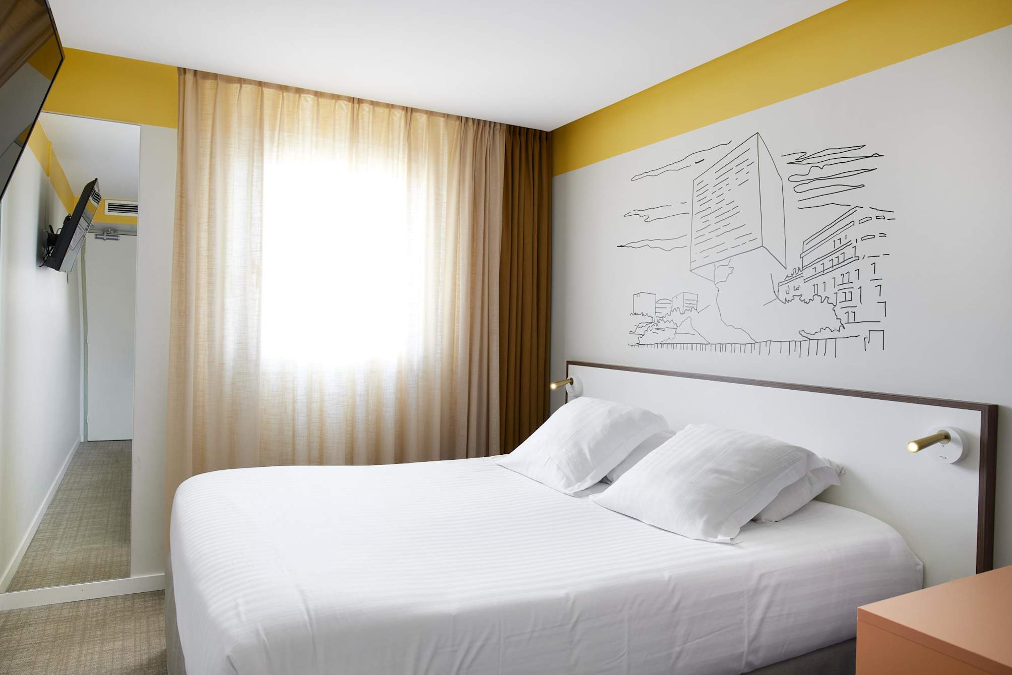 Hotel du Pin Nice Port by Soniho 1