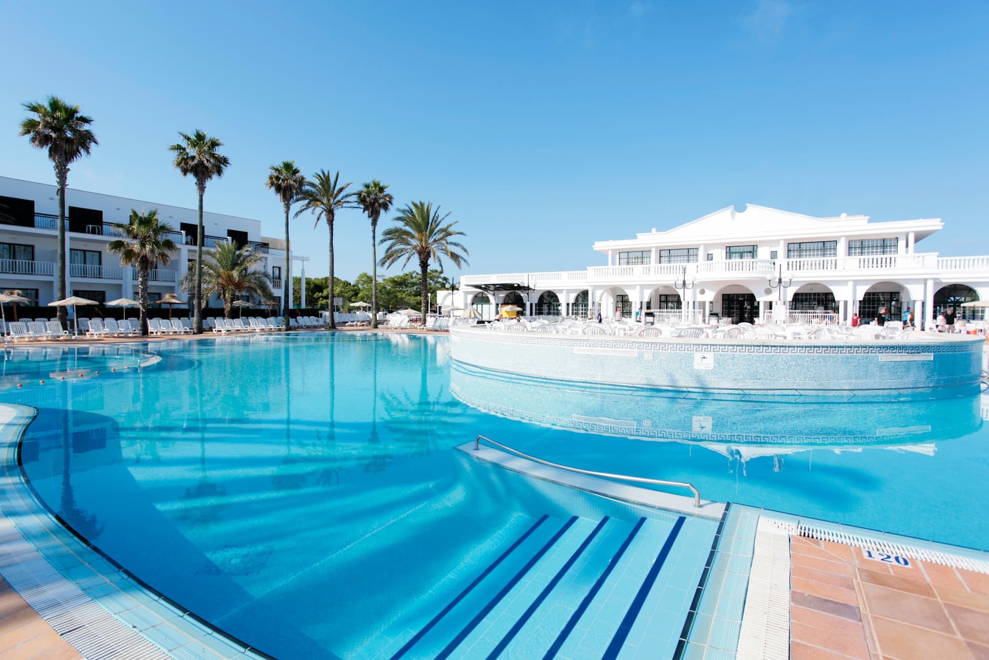 Grupotel Mar de Menorca 2