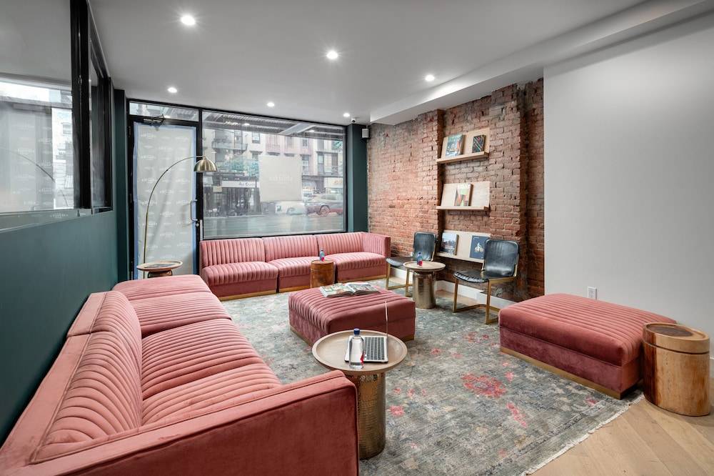 Little Charlie Hotel 1
