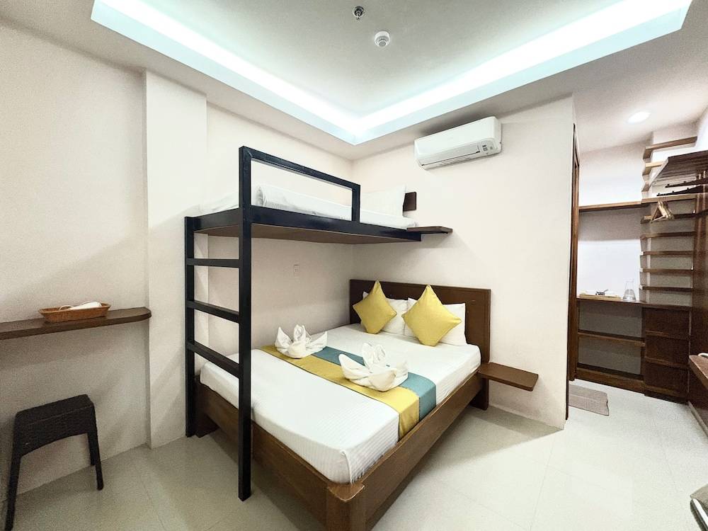 Sunburn Suites Coron 2