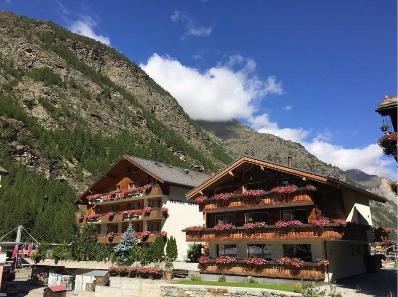 City Hotel Haupthaus And Nebenhaus 1