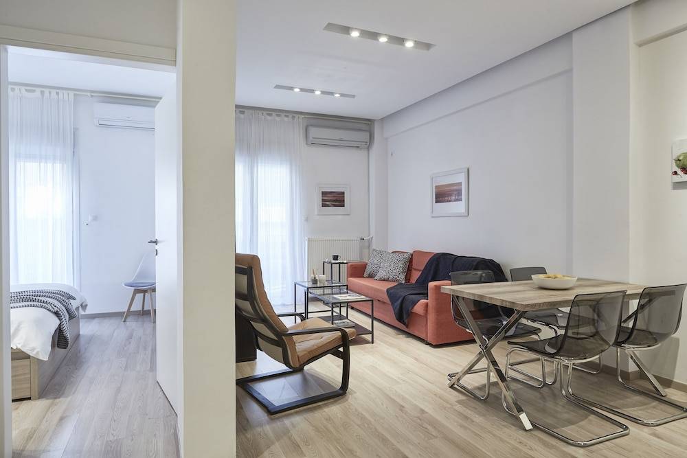 Modern Elegant Apt at Kolonaki 1
