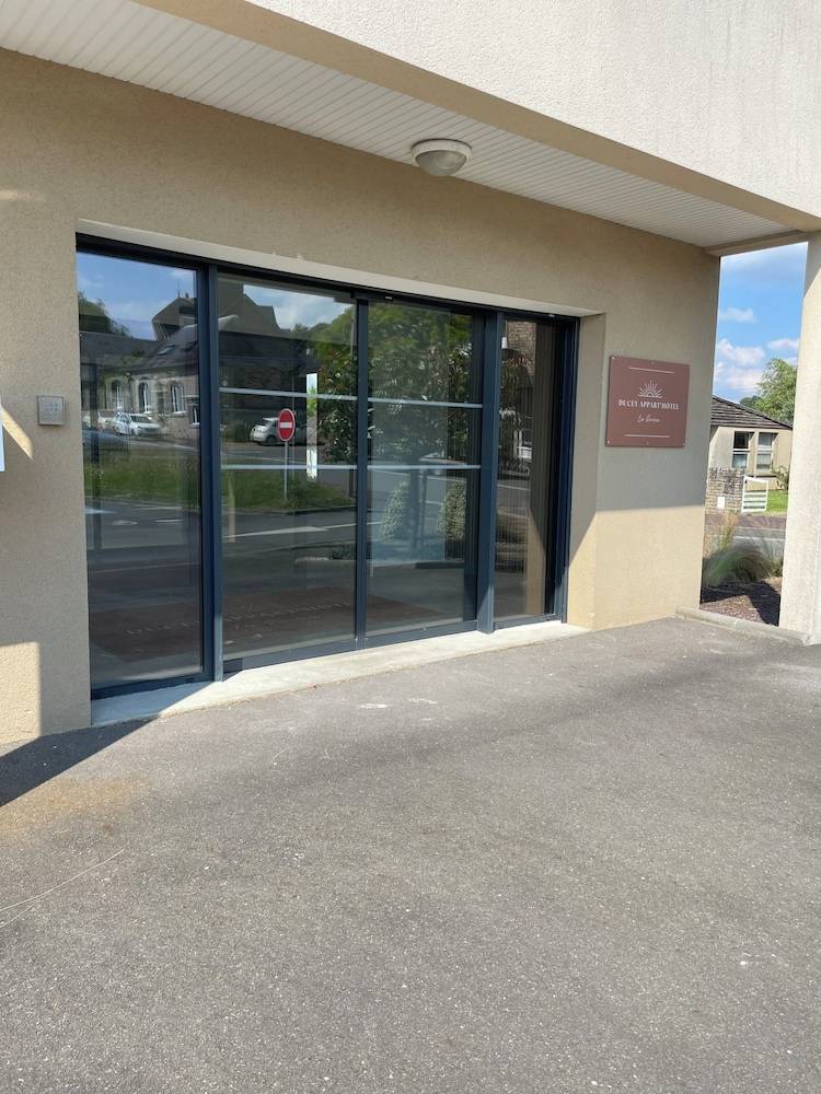 Ducey Appart'hôtel 1