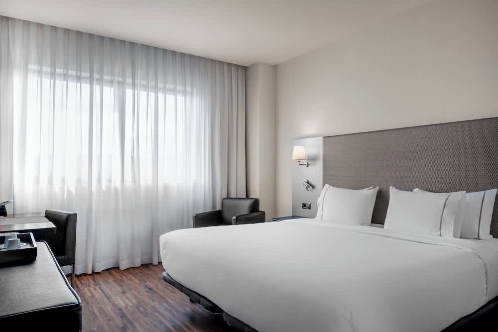 AC Hotel Gijón by Marriott 1