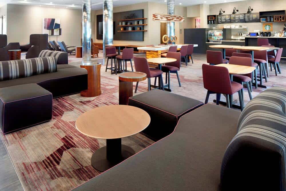 Courtyard by Marriott Houston Intercontinental Airport 1