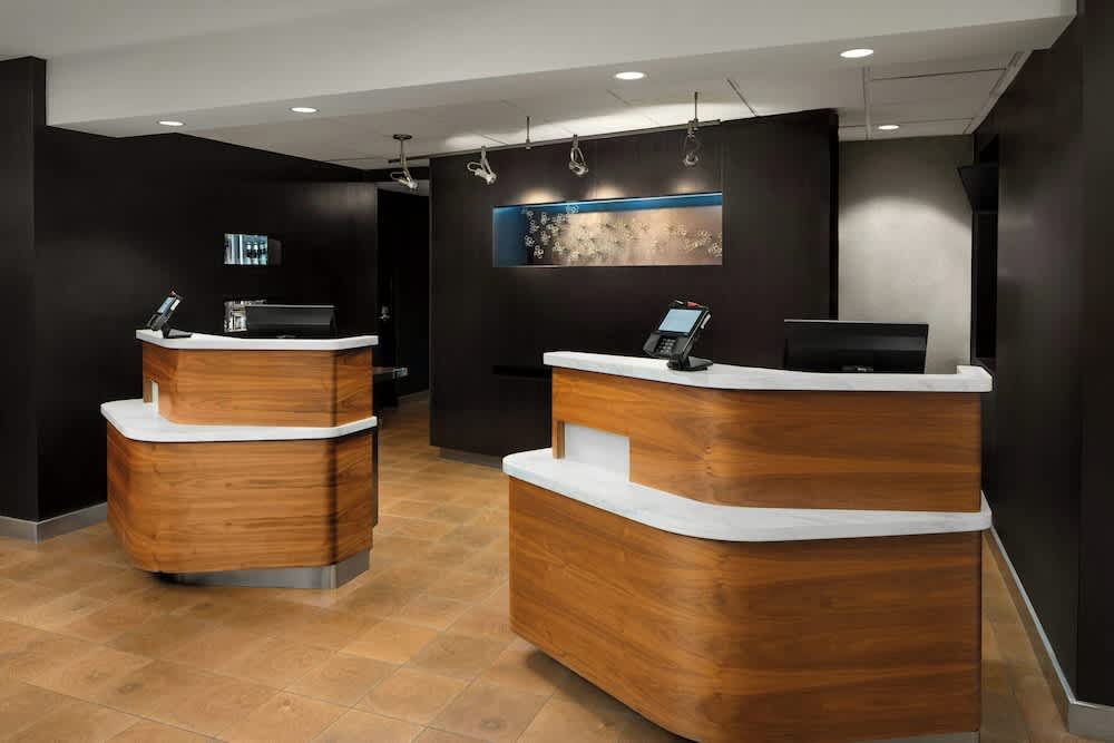 Courtyard by Marriott Portland Beaverton 2