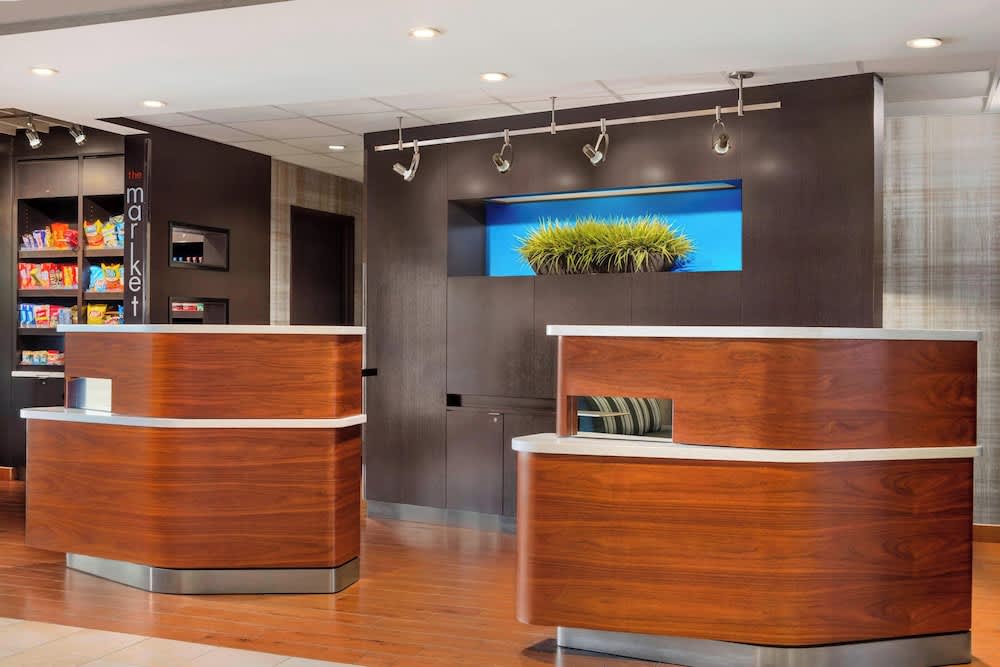 Courtyard by Marriott Springfield 2