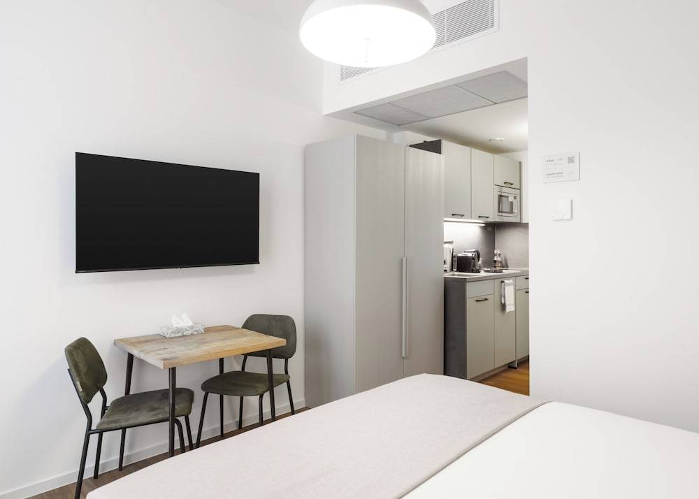 Limehome Berlin Sybelstraße 2