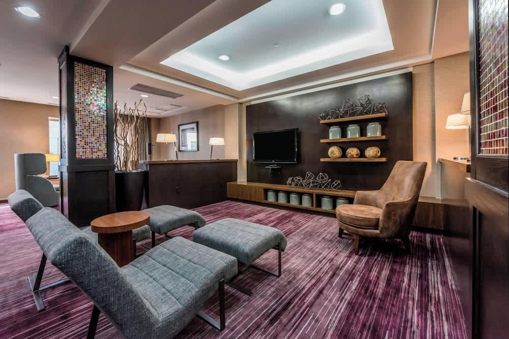 Courtyard by Marriott Tulsa Downtown 2