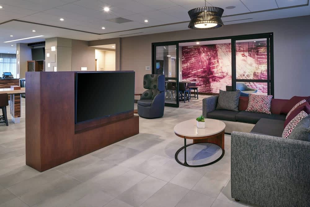 Courtyard by Marriott Jackson 2