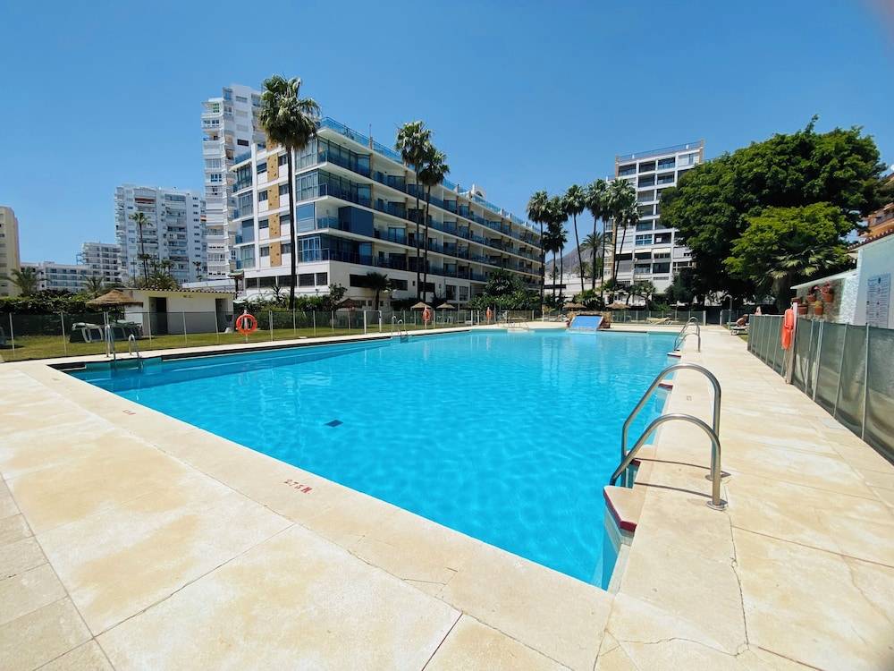 Apartamentos MS Puerto Marina, antes MS Pepita 1