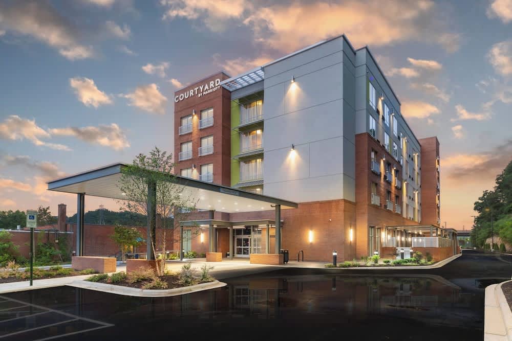 Courtyard by Marriott Asheville Biltmore Village 1