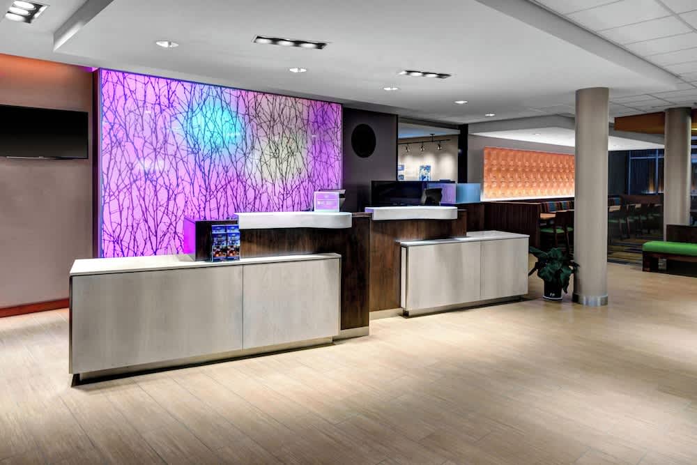 Fairfield Inn & Suites by Marriott Lansing at Eastwood 2