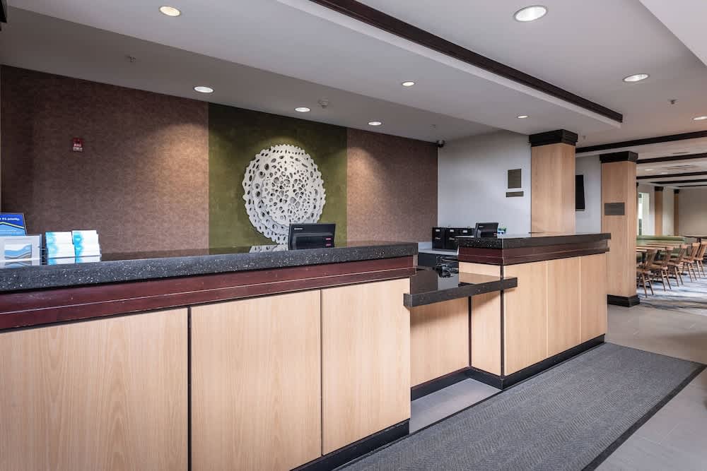 Fairfield Inn and Suites by Marriott New Bedford 2