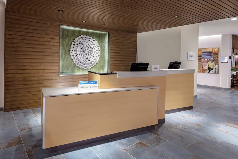 Fairfield by Marriott Port Clinton Waterfront 2