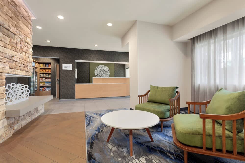 Fairfield Inn by Marriott Visalia Sequoia 2