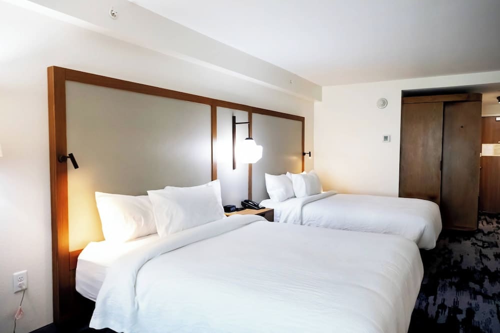 Fairfield by Marriott Inn & Suites Louisville Airport 1
