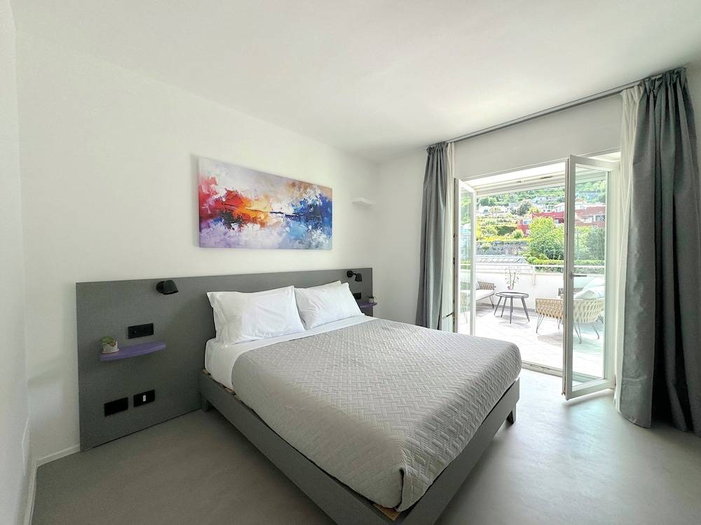 A&A Rooms 1