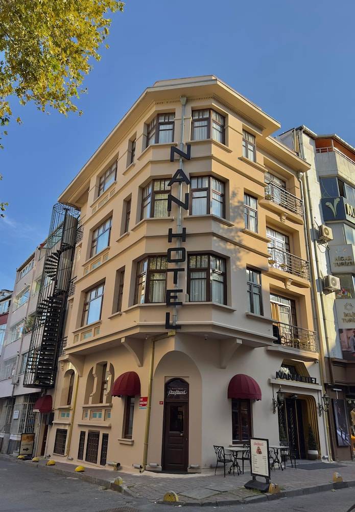 Nan Hotel 1