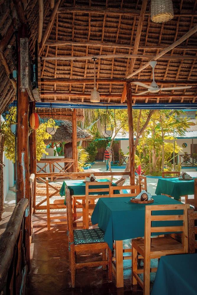 Tuna Nungwi Beach Bungalow 1