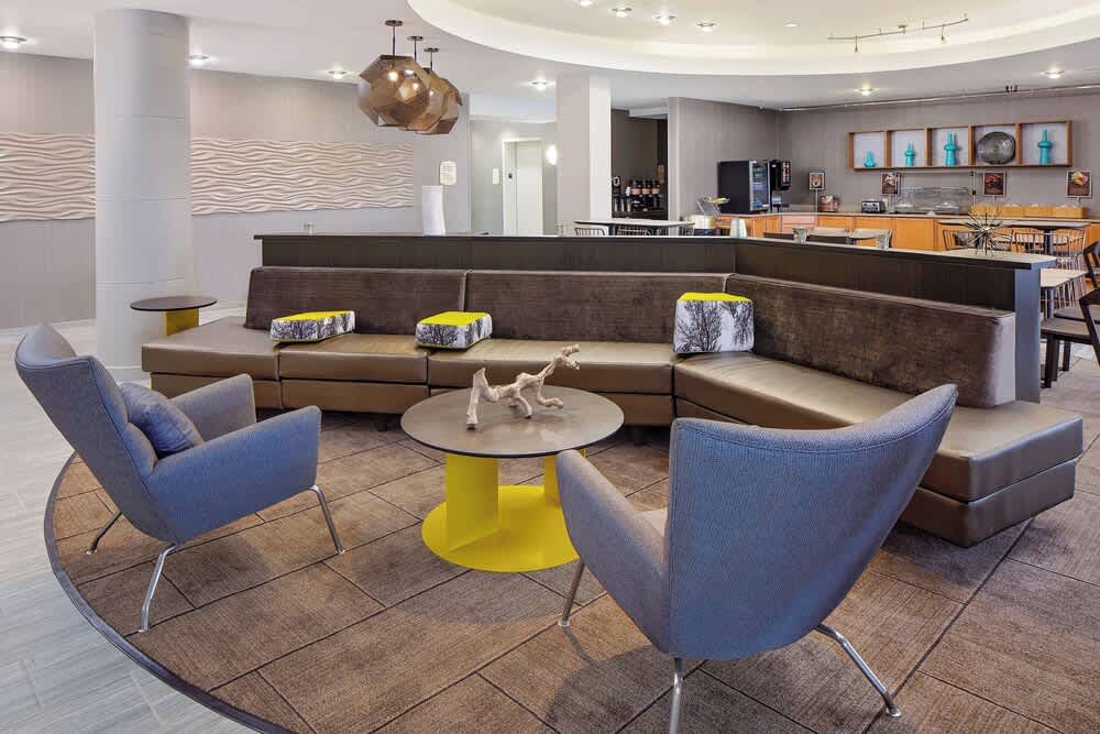 Comfort Suites Ardmore 2