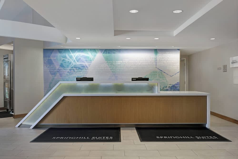 SpringHill Suites by Marriott Palm Desert 2