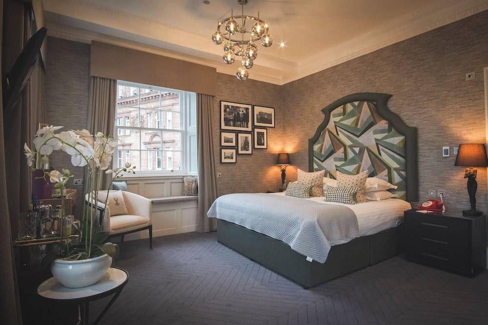 The Rutland Hotel & Apartments 1