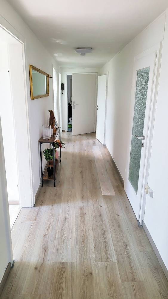 DG Rechts 40m 2-Zimmer Wohnung 1