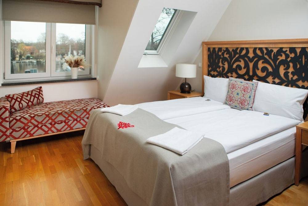 Hotel Altes Fährhaus 1