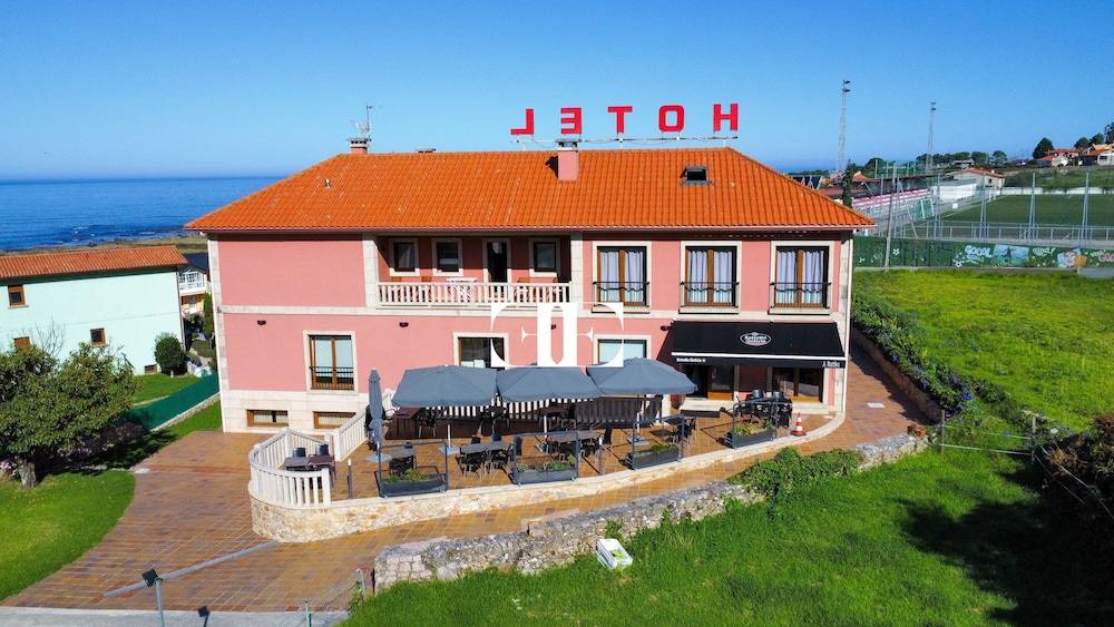 Hotel A Raíña 1