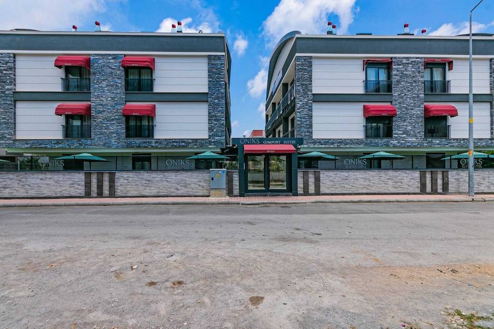 Oniks Comfort Suites 1