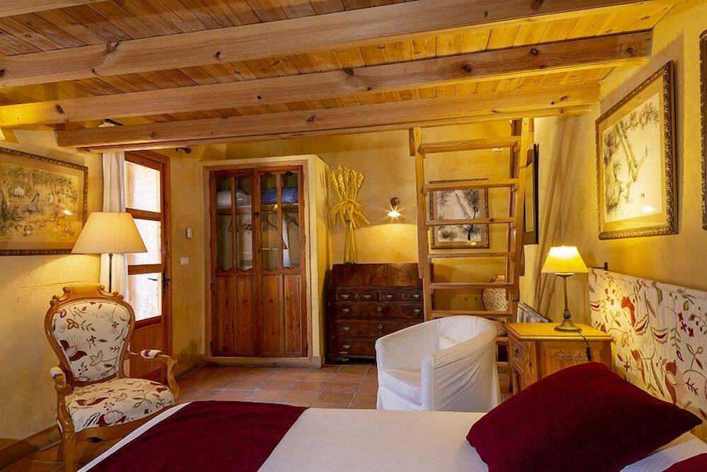 Hotel Rural Mas Fontanelles 2