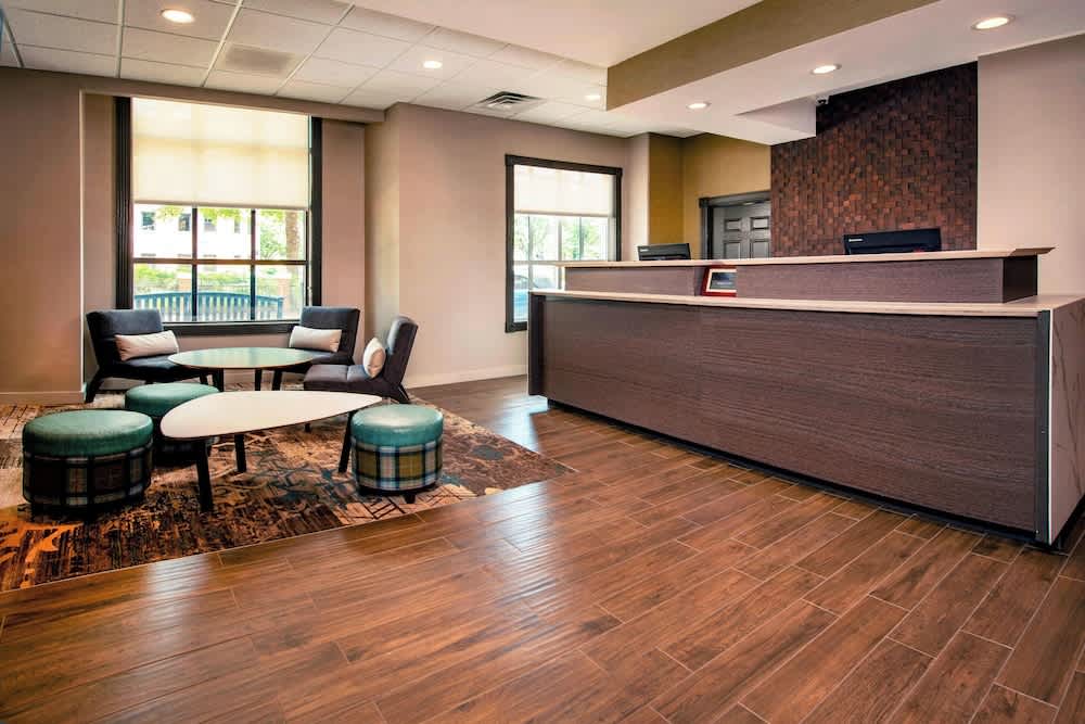 Residence Inn Alexandria Old Town/Duke Street 2