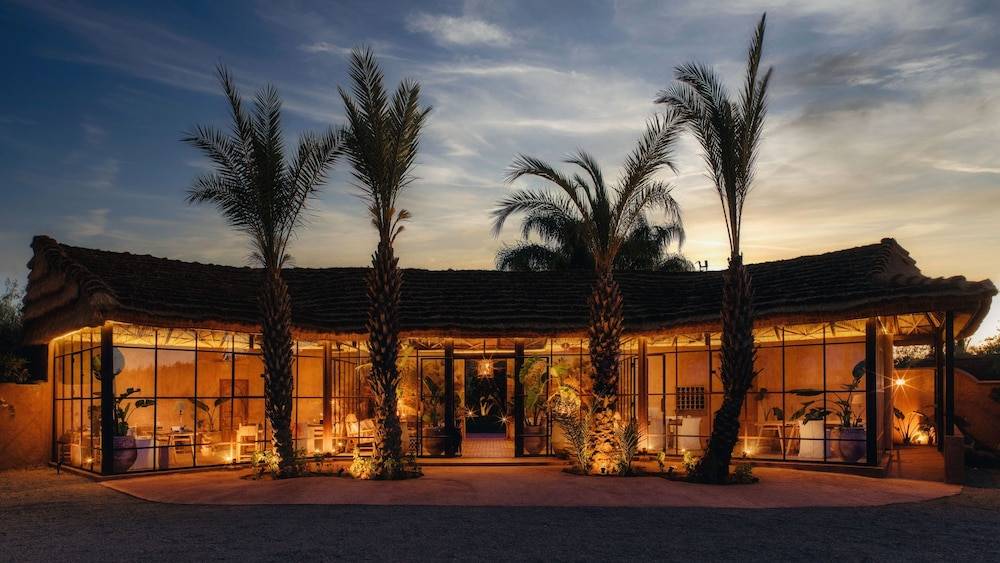 CASA ABRACADABRA 1