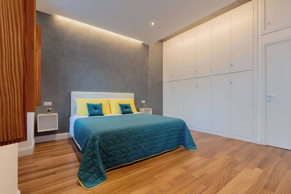 Marcus Suite 1