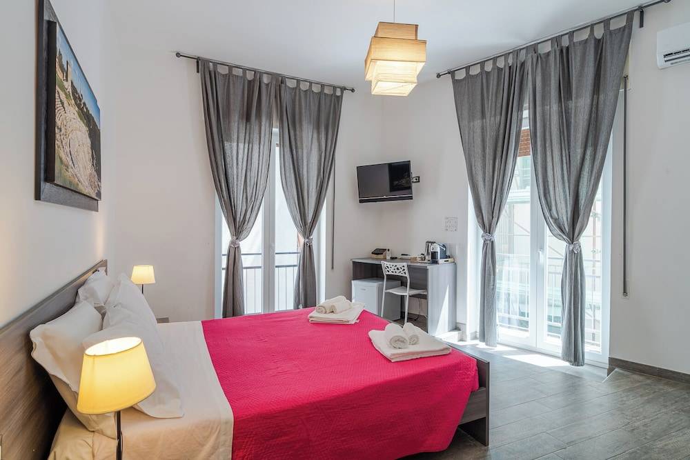 Cavour Rooms 1