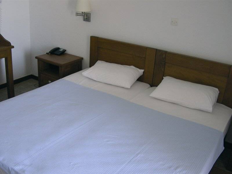 Kalamitsi Hotel 2