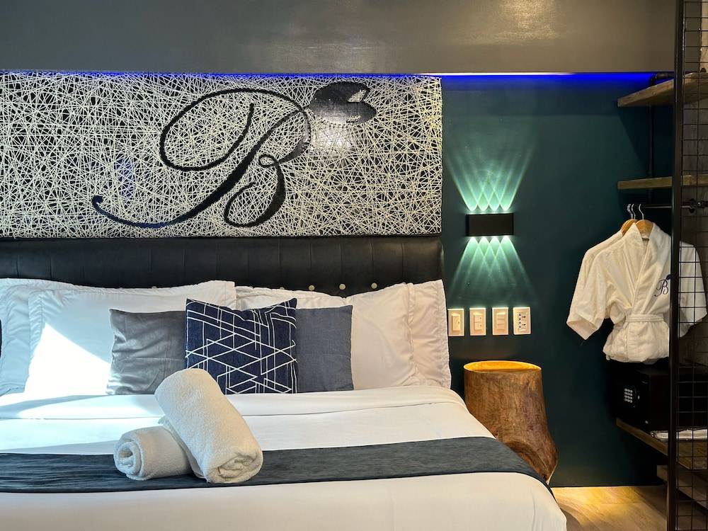 Blue Tulip - 4mins from Mactan Airport 1