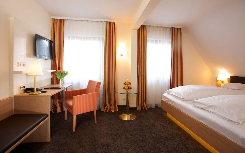 Hotel Warteck 1
