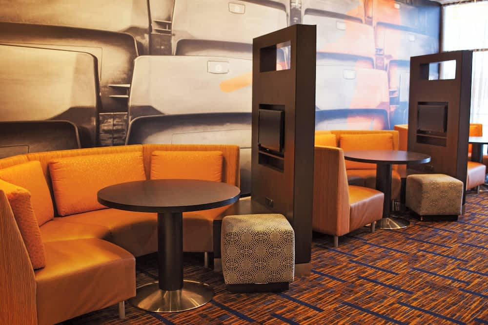 Courtyard by Marriott Aberdeen at Ripken Stadium 2