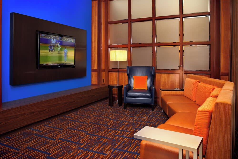 Courtyard by Marriott Baltimore Downtown Inner Harbor 2
