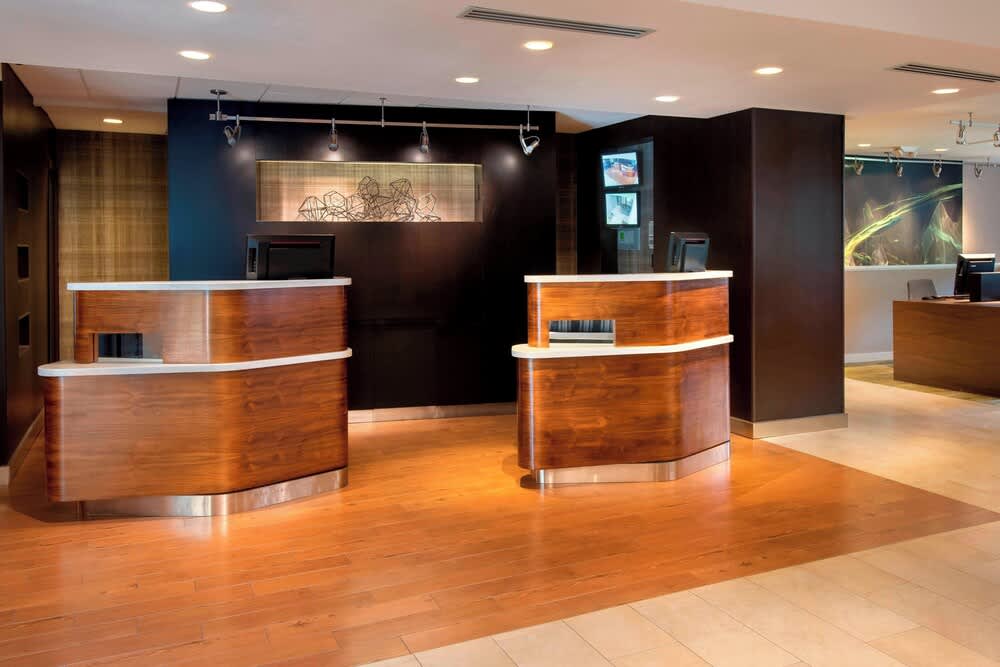 Courtyard by Marriott Norwalk 2
