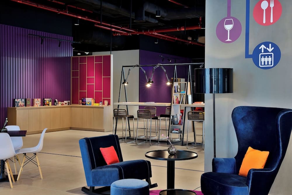 Aloft by Marriott Dubai Airport 2