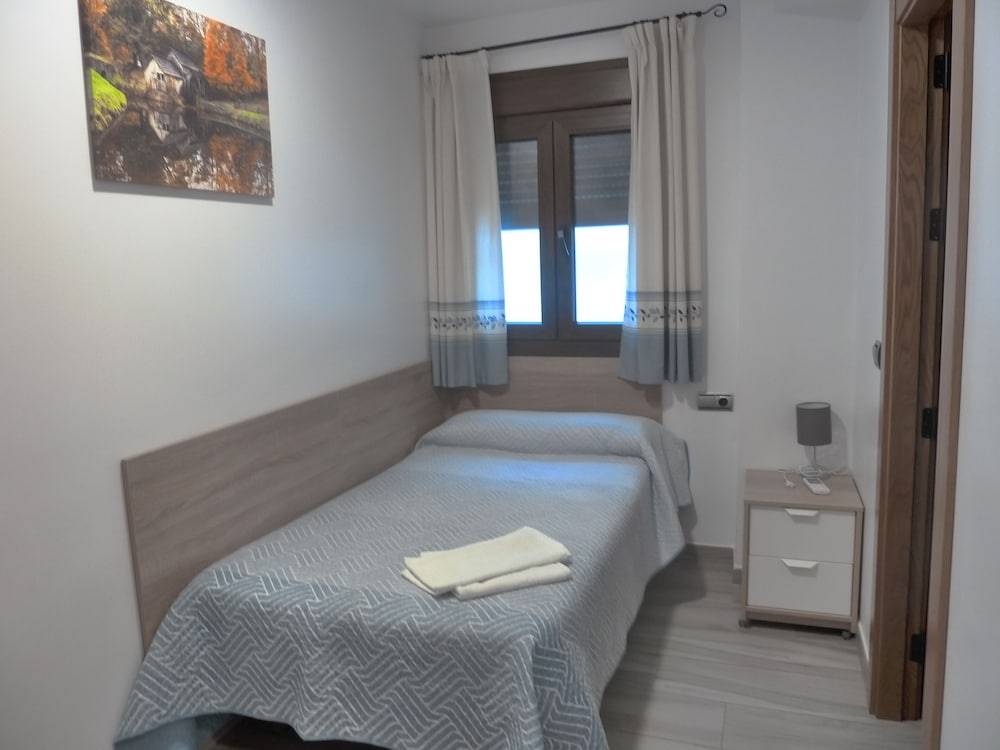 Hostal Casa Fermina- A 2 horas de las pistas de esquí 1