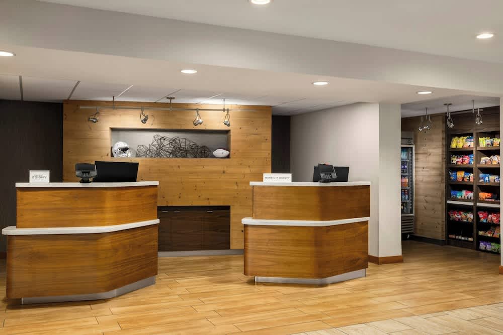 Courtyard by Marriott Atlanta Northlake 2