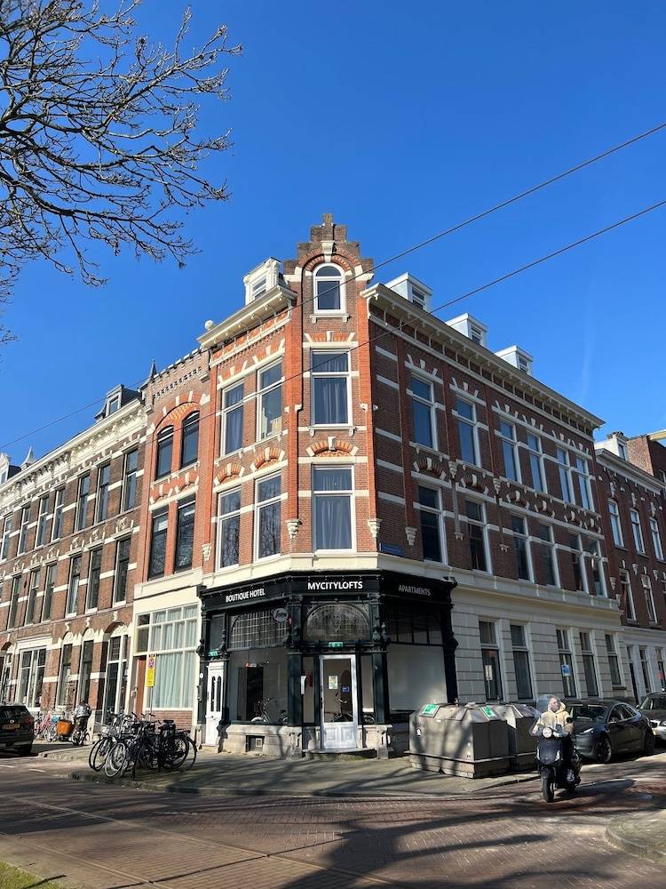 Rotterdam Inn 1