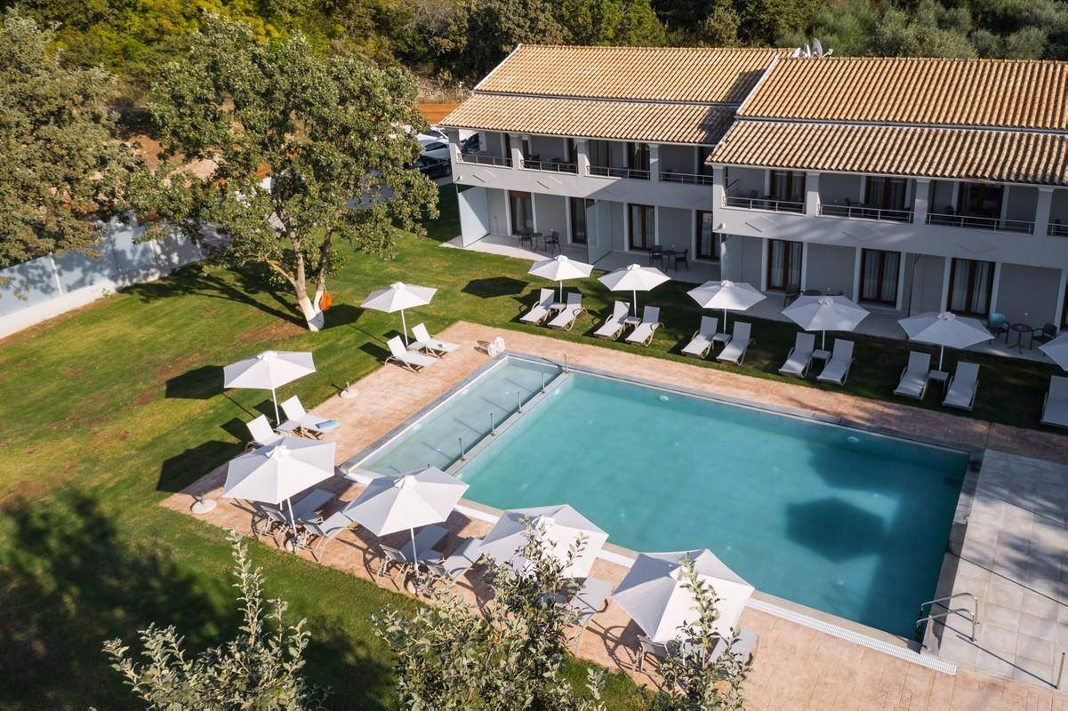 Karavos Apartments Almyros 1