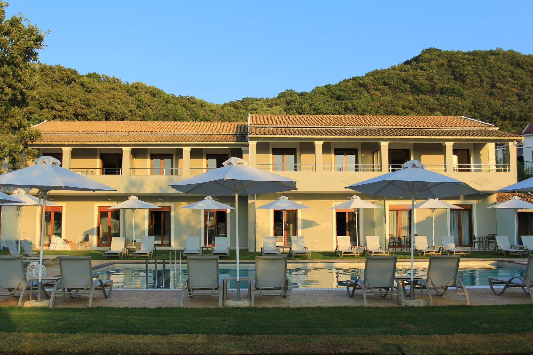 Karavos Apartments Almyros 2
