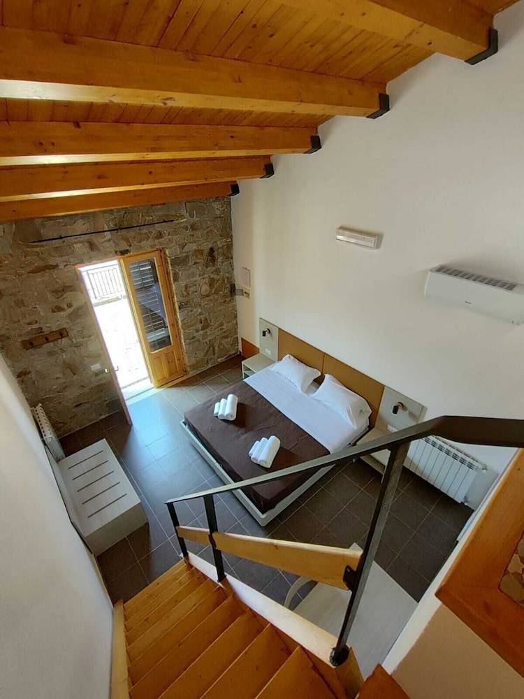Foresteria Mongerrati 1