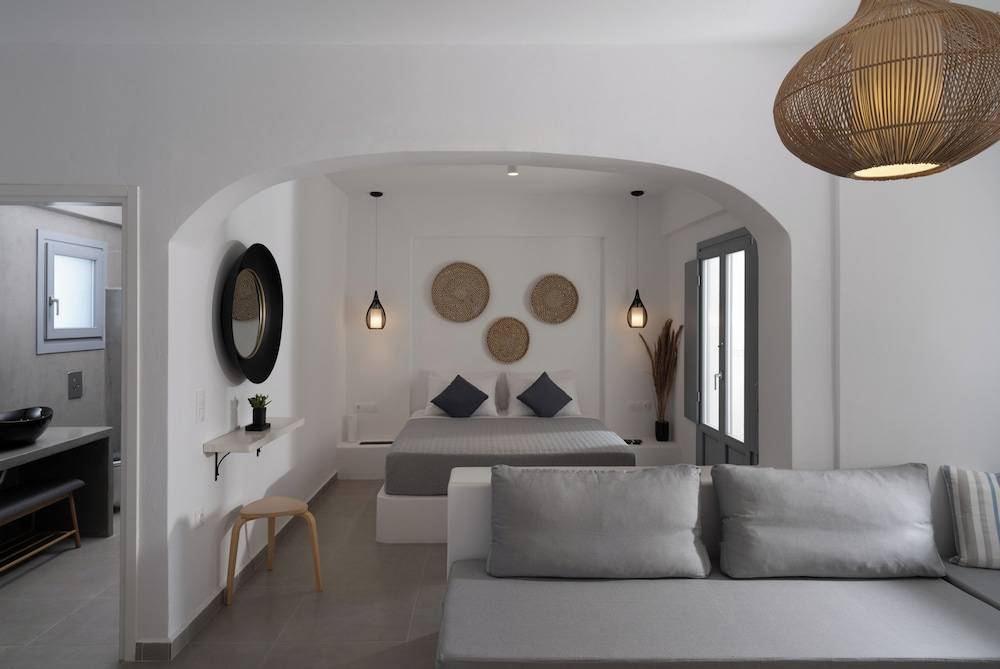 The Vine Suites 2
